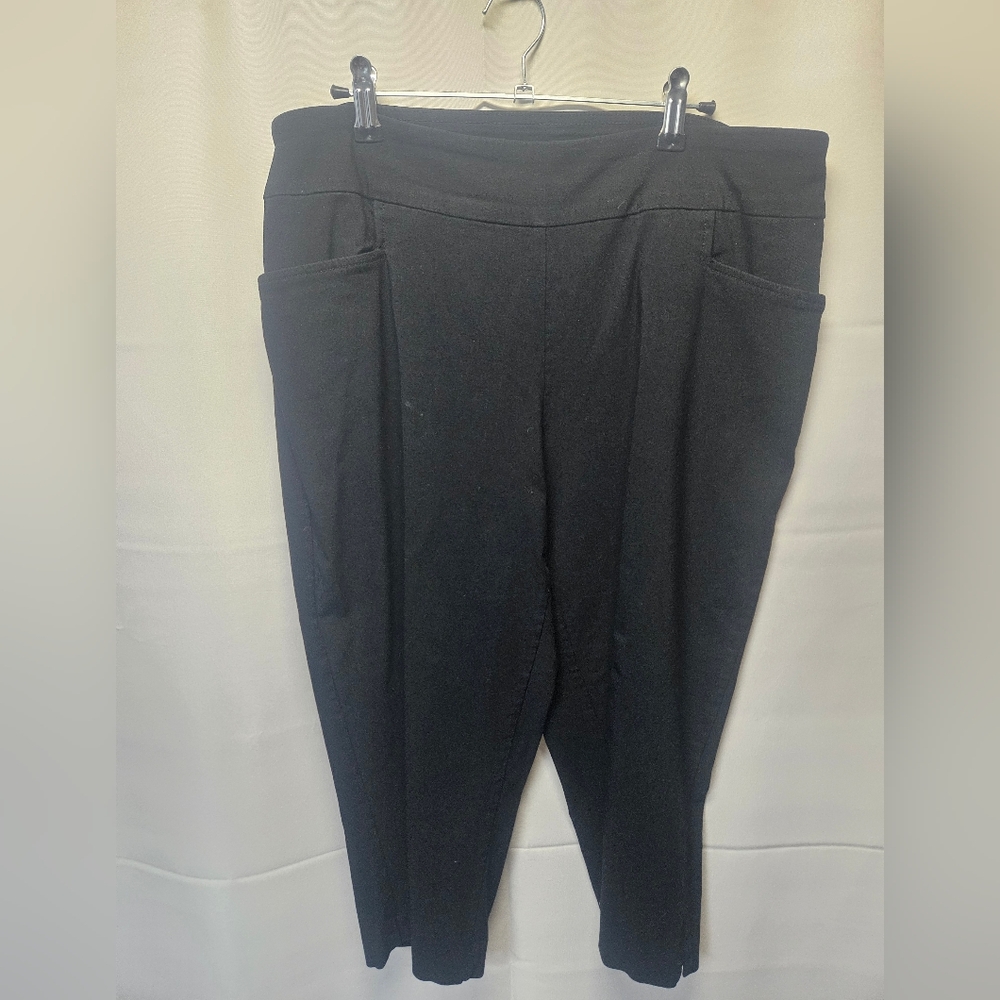 Black High-Waisted Capris By Terra Sky